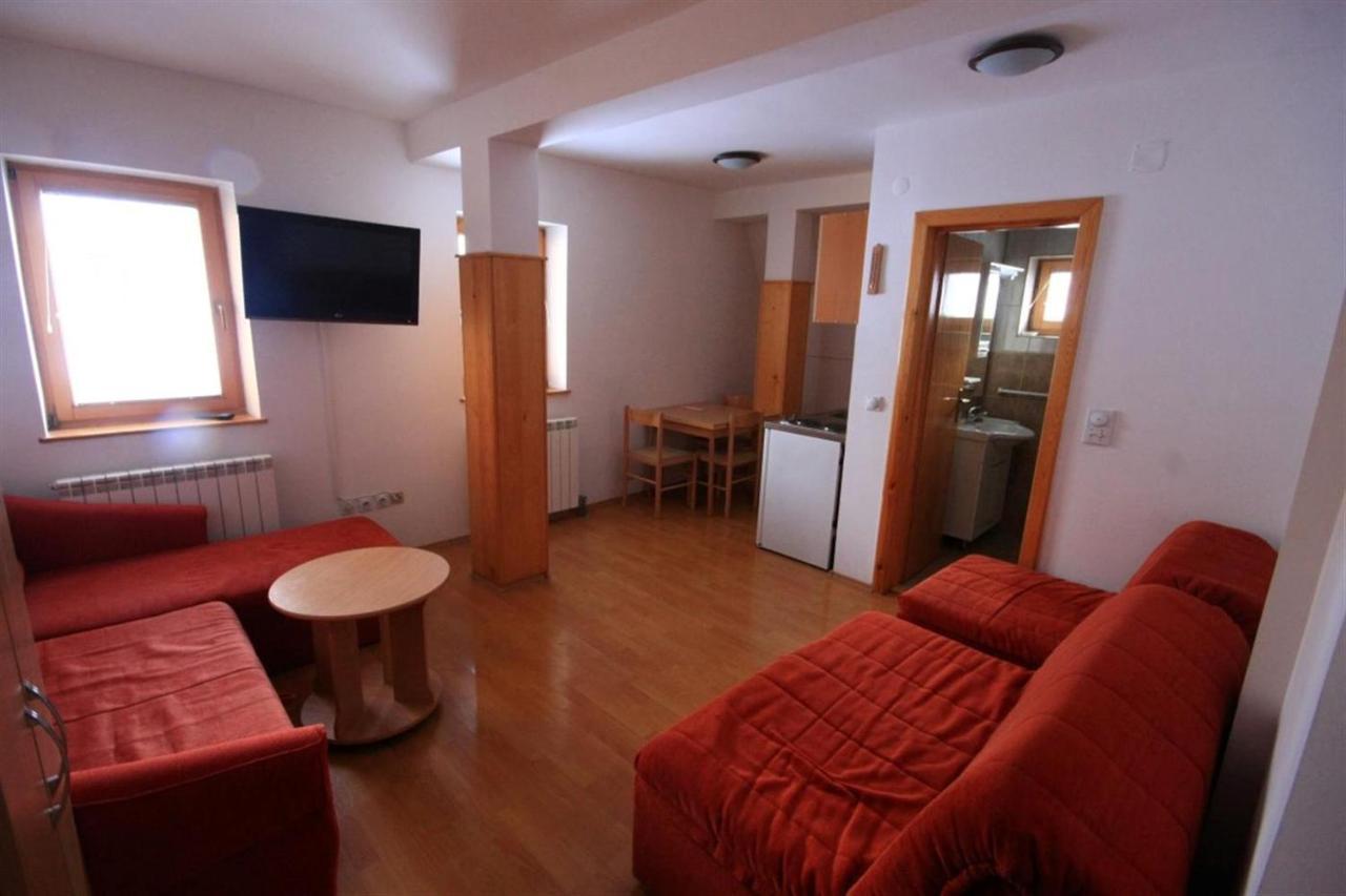 Apartments Prijatelji Яхорина Екстериор снимка